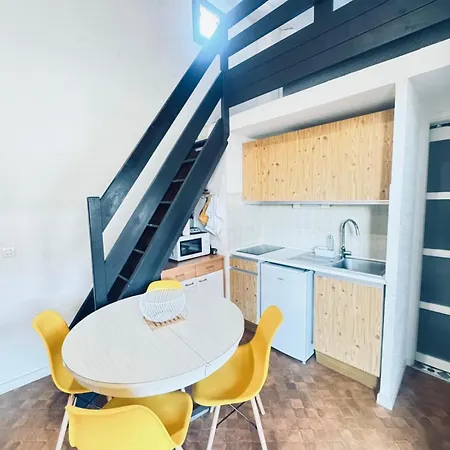 Apartmán Port 4-6 Personnes 150m De La *