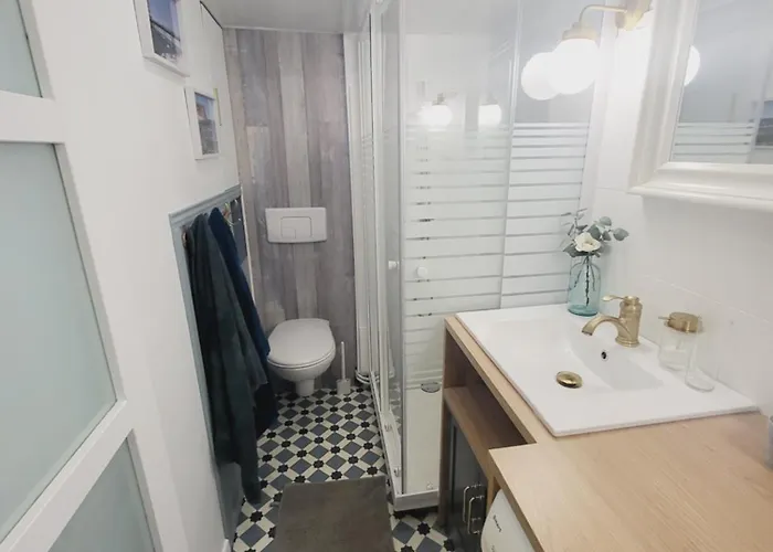 Port 4-6 Personnes 150m De La Apartamento Leucate